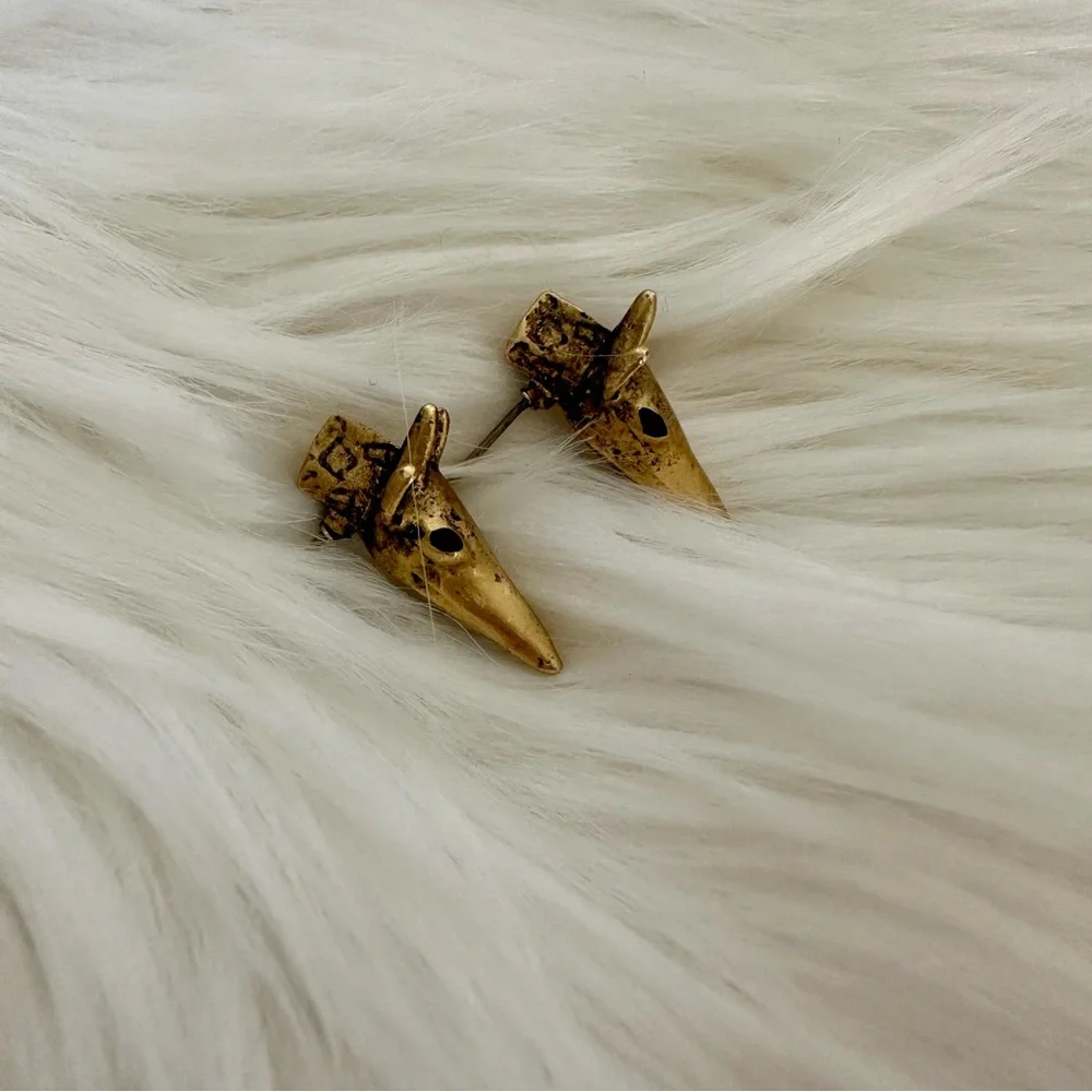 Vintage Stylized Giraffe Head Bronze Pierced Earrings - Picture 2 of 7
